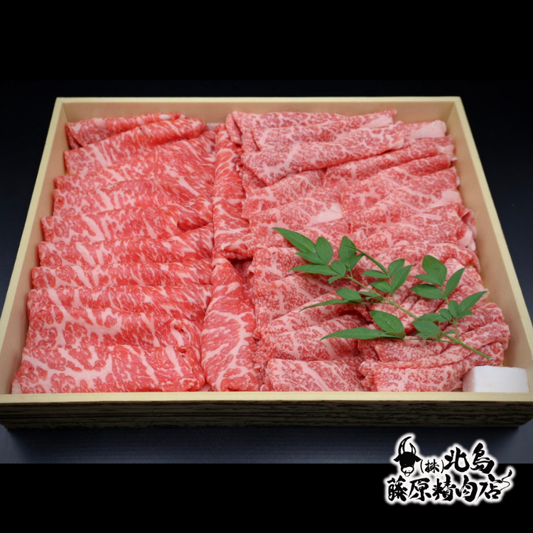 牛ロース500gと希少部位500gのすき焼きセット。赤身と脂のバランスが絶妙な贅沢な一品。